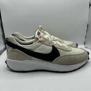 Nike Waffle Debut Sneakers Women’s 7 Sanddrift Black & White Athletic DH9523-102